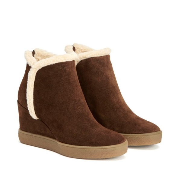 aquatalia vina suede platform booties
